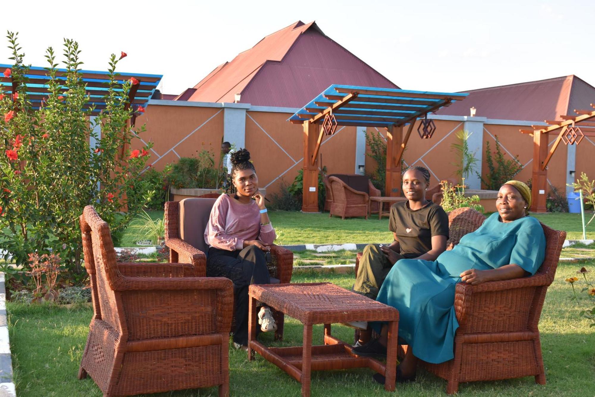 Brand Hotel Dodoma Ngoại thất bức ảnh